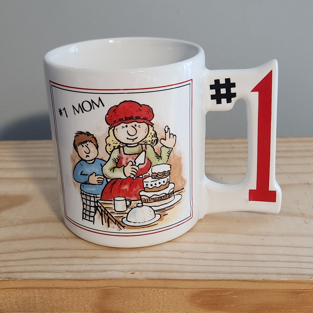 #1 Mom Ceramic Mug with #1 Shaped Handle Vintage Mug